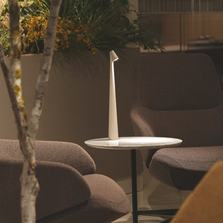 GeekSleek: Minimalist Wireless LED Table Lamp with Touch Control, Stepless Dimming & Rechargeable Design for Home & Office