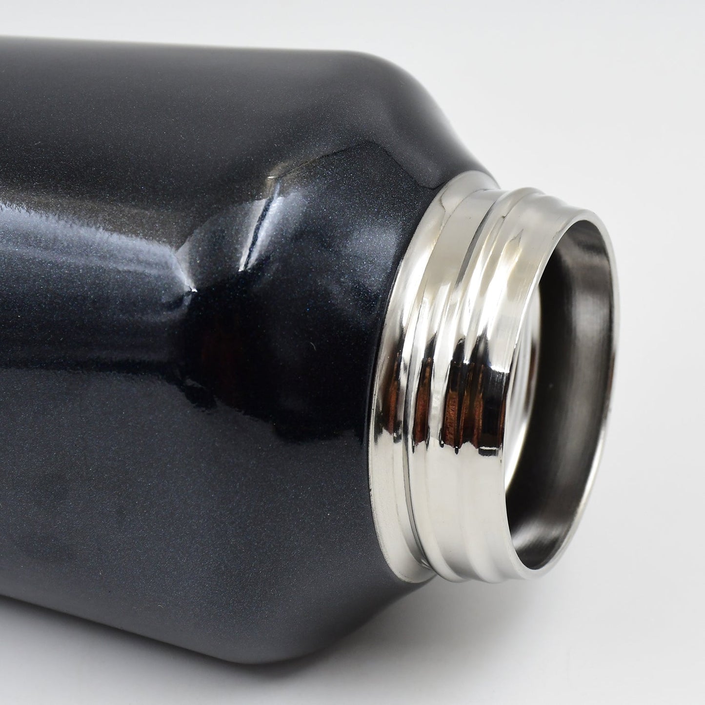 FashionCup: LED Temperature Display Thermos Bottle with Strap, Vacuum Insulated for Hot & Cold Drinks