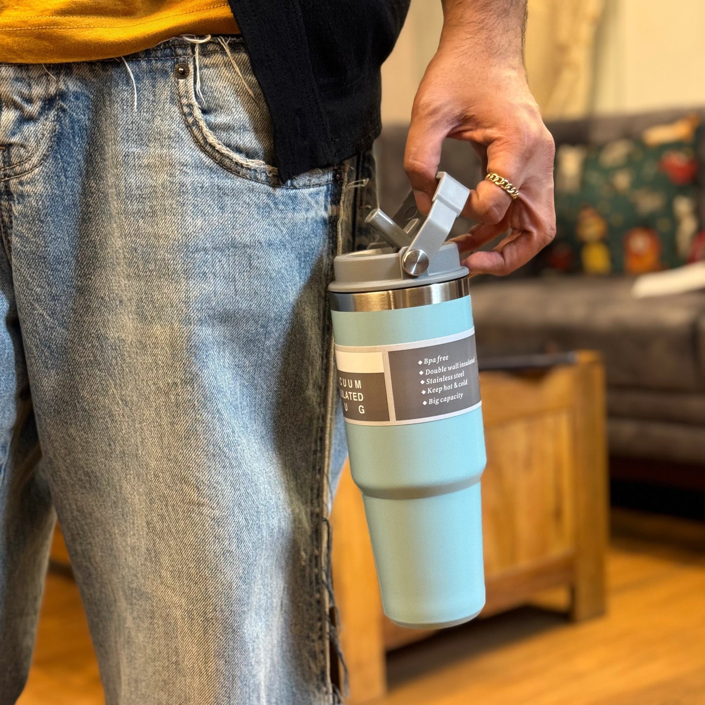Stan: 900ml Leakproof & Insulated Stainless Steel Tumbler with Handle, Straw & Double-Wall Design for Hot & Cold Drinks