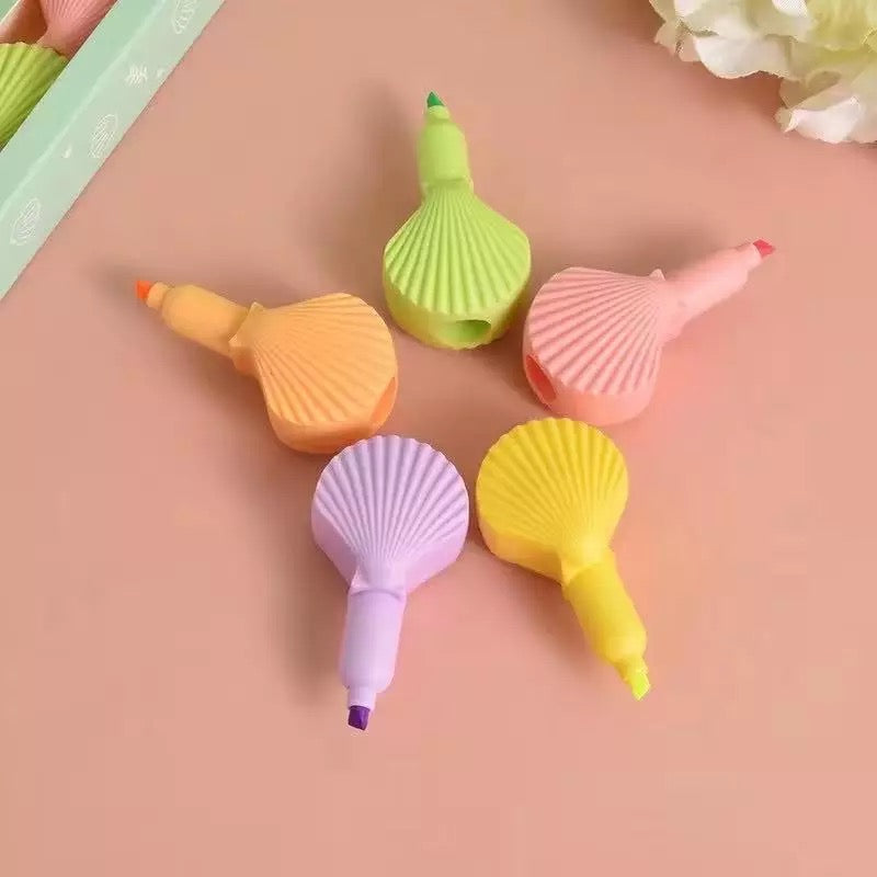 Shelly: 5-Color Stackable Sea-Shell Highlighters (Set of 6) – Fun & Colorful Markers for Kids & Journaling