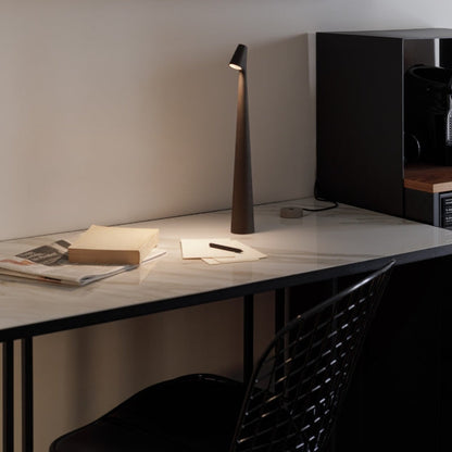 GeekSleek: Minimalist Wireless LED Table Lamp with Touch Control, Stepless Dimming & Rechargeable Design for Home & Office